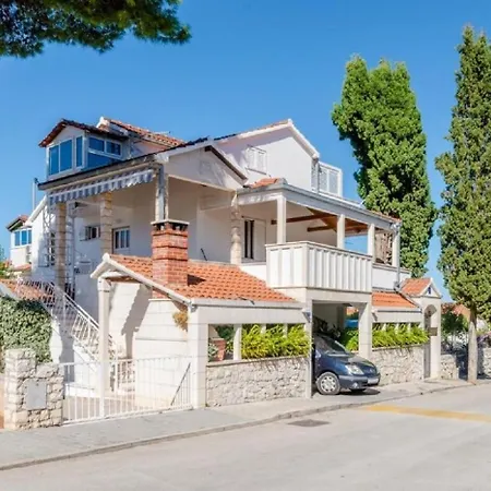 Matko Apartment Mirce